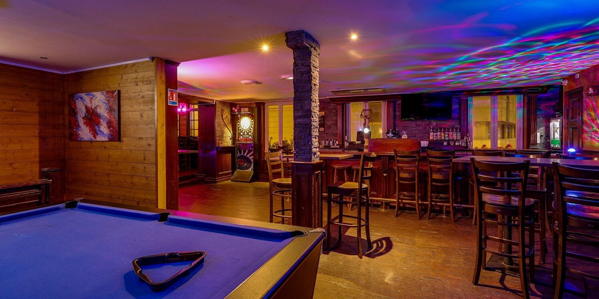 The Canadian Embassy Pub 1